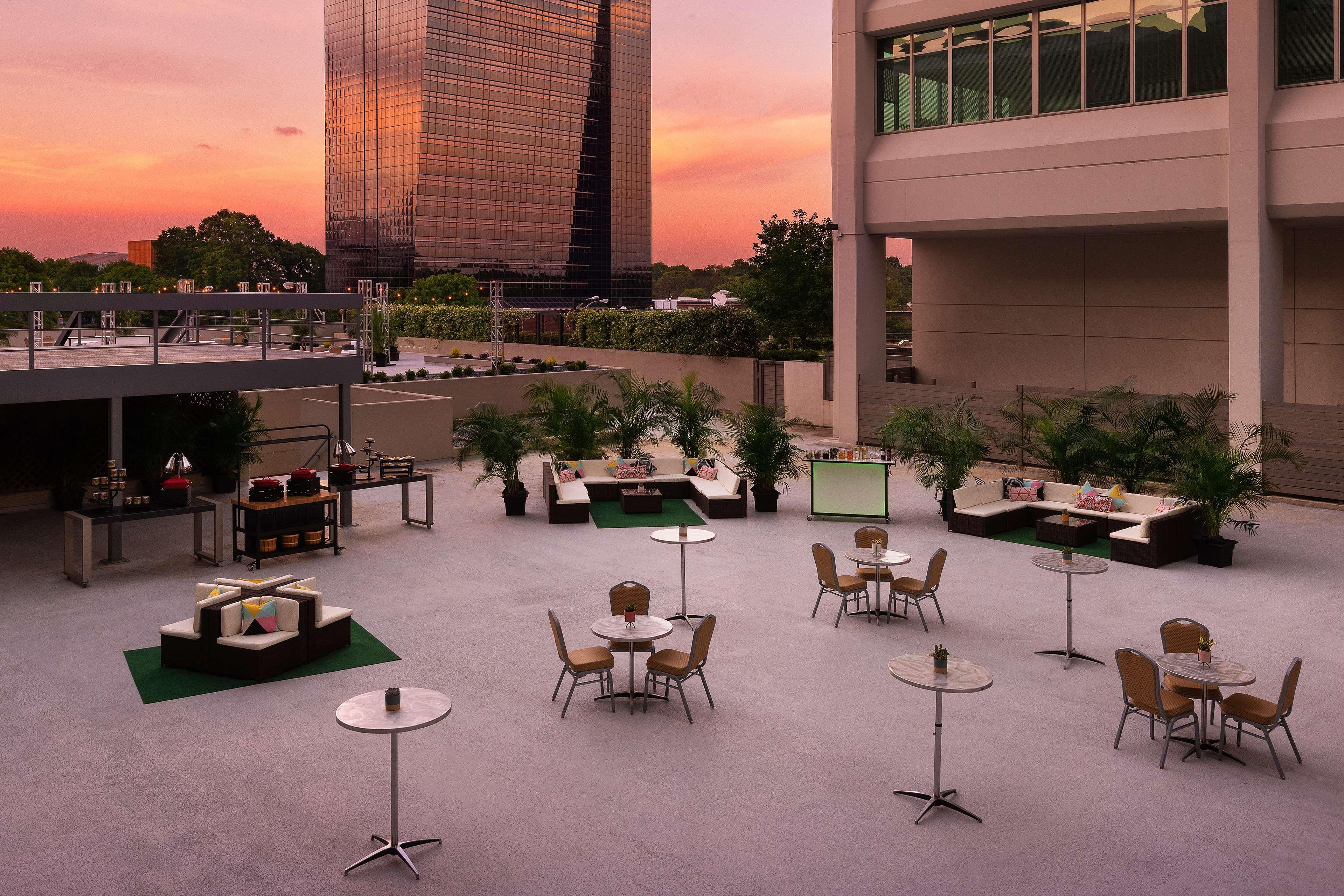 Hilton Atlanta Hotel Exterior foto
